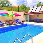 Regina Bella Villa *